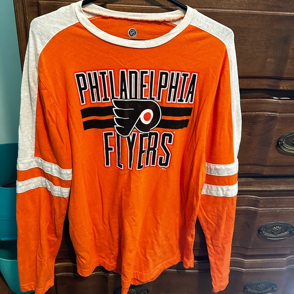 🏒 Philadelphia Flyers Long Sleeve T-Shirt - Picture 1 of 3